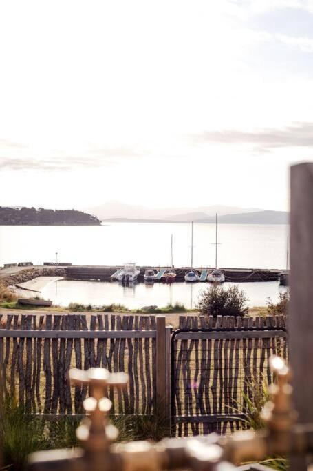알로나 Bruny Boathouse B&B 외부 사진